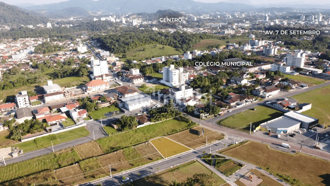 Terreno em Loteamento Residencial no Bairro Carijós — foto 3