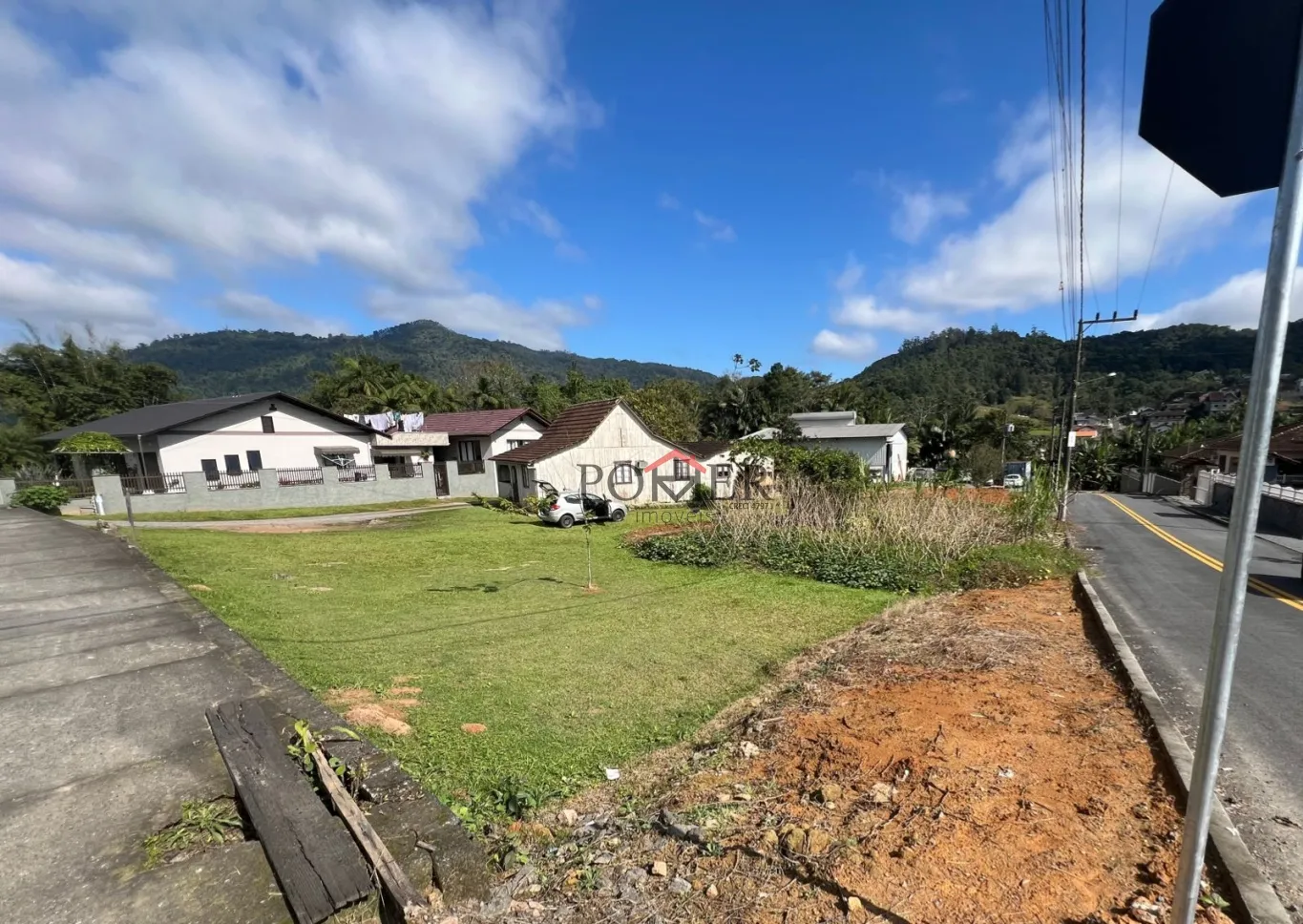 Excelente terreno na cidade de Pomerode no Bairro Ribeirão Areia, com 489,50m, Frente em 20,00m, Fundos em 20,00m, pelo lado Direito em 25,00m e pelo lado Esquerdo 25,00m. — foto 3