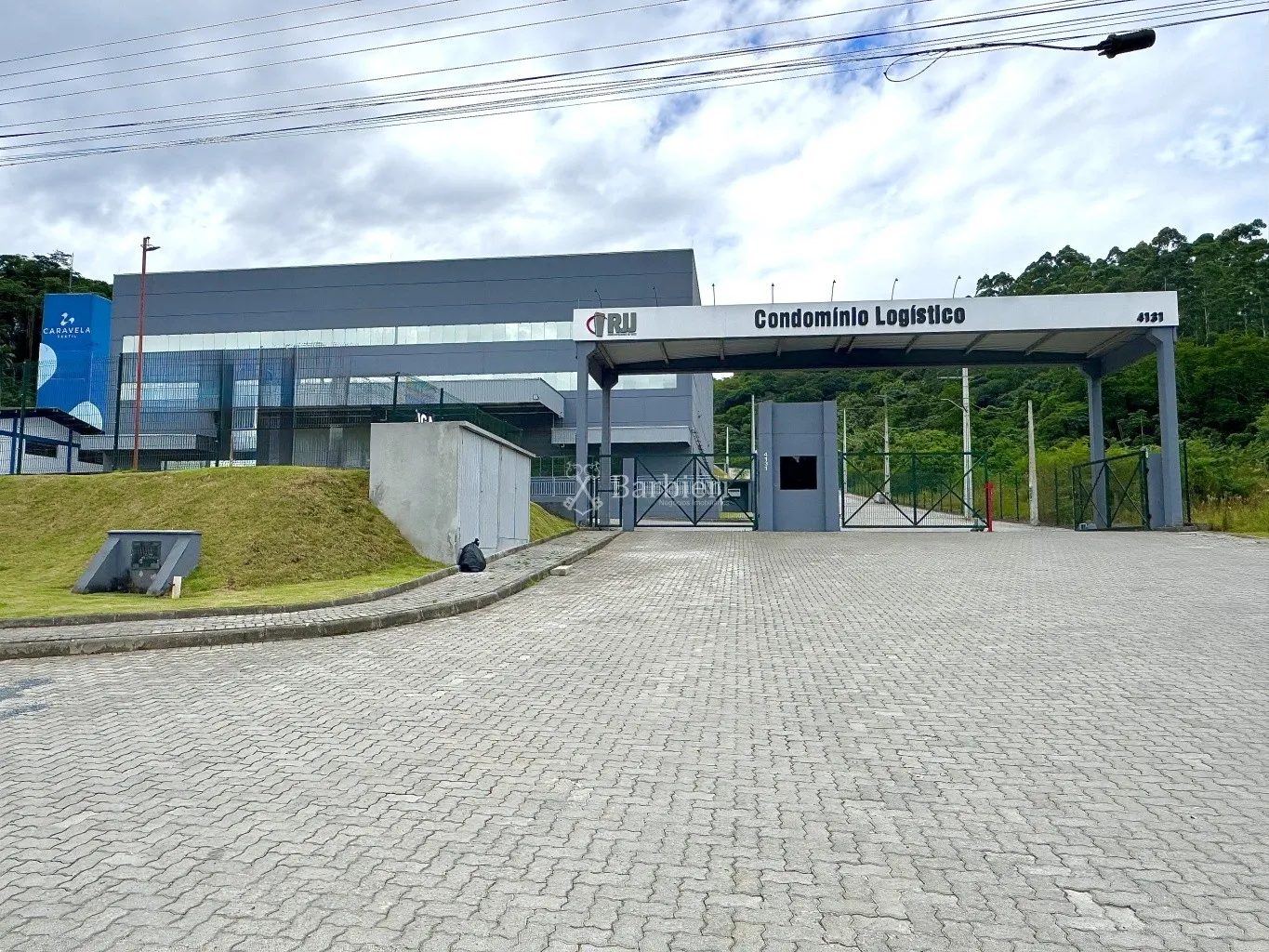 Galpão para locação em Indaial com 1.753,93m - foto 1