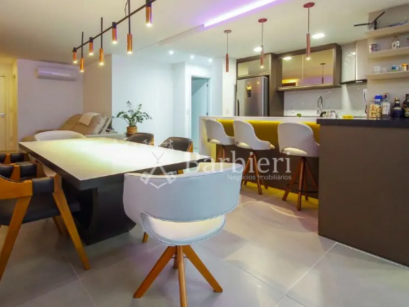 Apartamento com 3 quartos sendo 1 suíte no bairro Centro em Blumenau/SC — foto 2