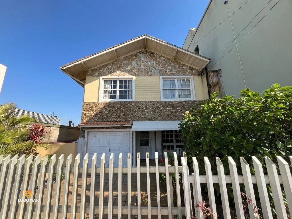 Casa beira mar, com 6 dormitórios, à venda, 248 m por R$ 2.950.000 - Centro - B — foto 2