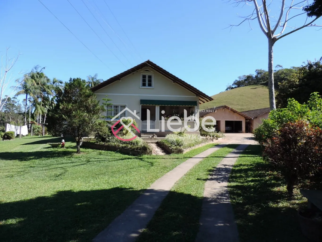 Lindo sítio no Bairro Vale do Selke, edificada com uma casa de alvenaria de 202m, localizado na Rota do Imigrante, na cidade de Pomerode, com 93.685,00m. — foto 3