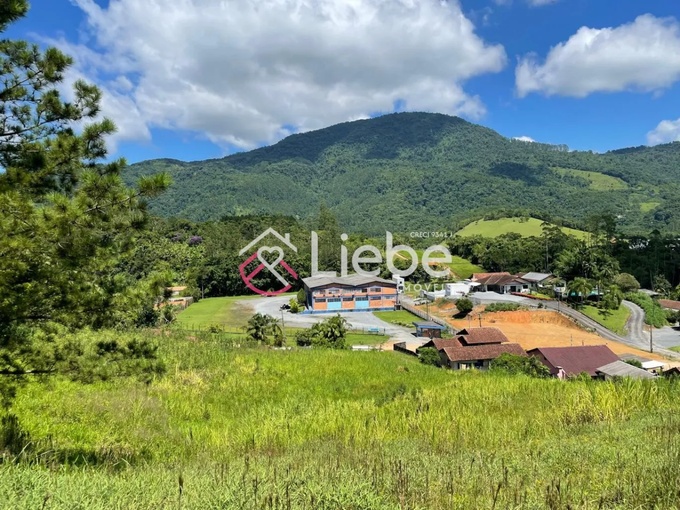 Terreno único e exclusivo no Bairro Ribeirão Herdt na cidade de Pomerode com 3.383,14m, fazendo frente em 25,00 metros. — foto 2