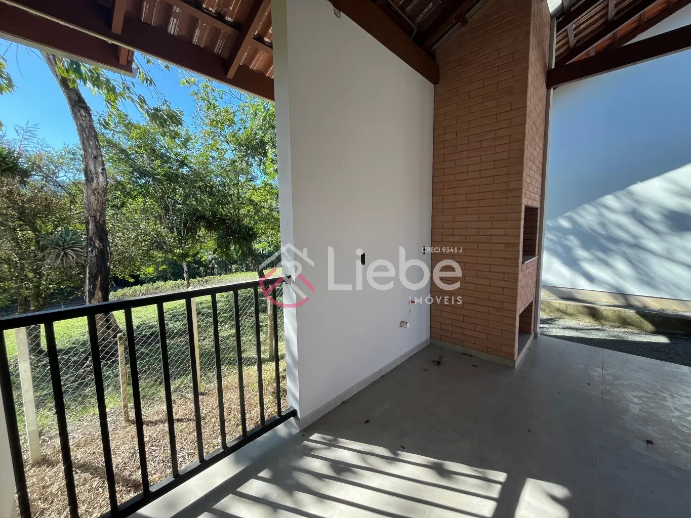 Lindas casas novas, no condomínio Residencial Ecohaus, com 3 dormitórios sendo uma suíte, com 107,93 m, localizado no Bairro Pomerode Fundos, na cidade de Pomerode. — foto 4