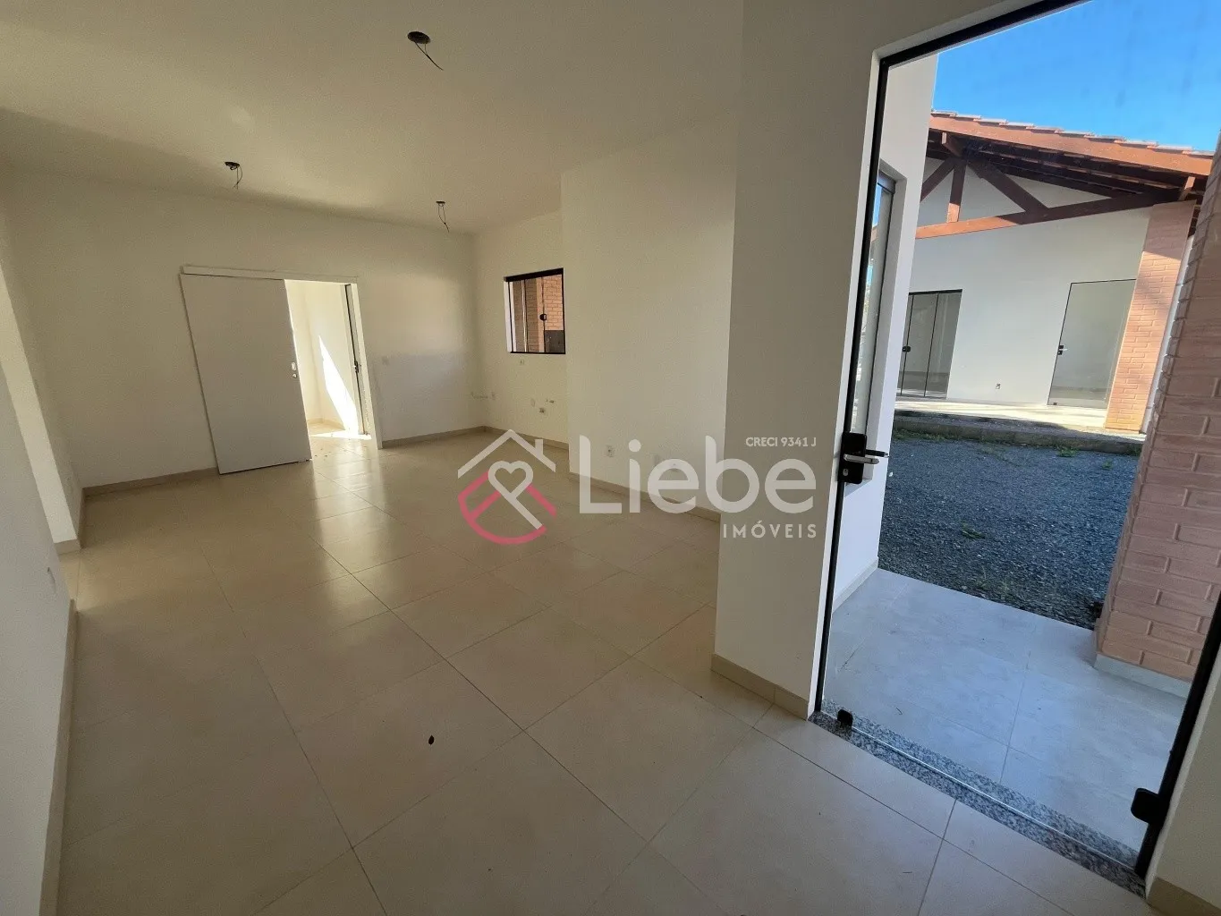 Lindas casas novas, no condomínio Residencial Ecohaus, com 3 dormitórios sendo uma suíte, com 107,93 m, localizado no Bairro Pomerode Fundos, na cidade de Pomerode. — foto 7