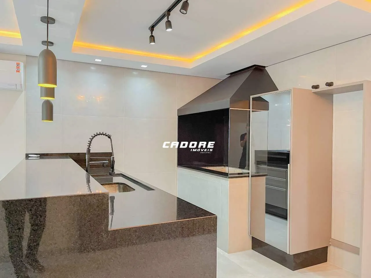 Casa à venda, 4 quartos, 2 suítes, 4 vagas, Garcia - Blumenau/SC — foto 2