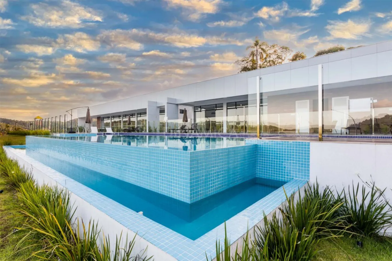 Condomínio residencial - Ponta Aguda - foto 1