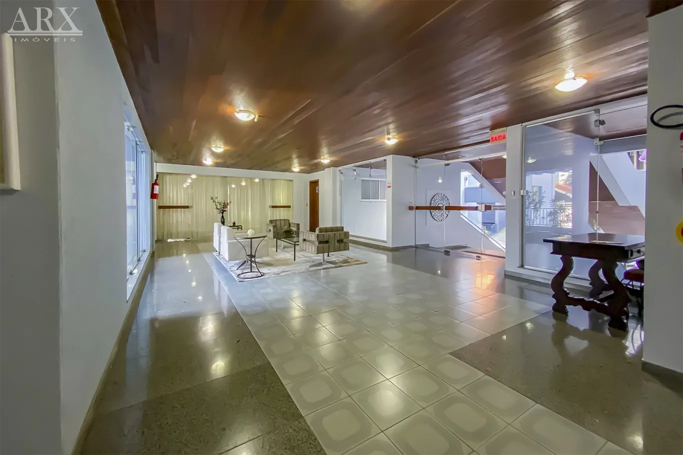 Apartamento mobiliado, com 3 dormitórios no bairro Jardim Blumenau — foto 3