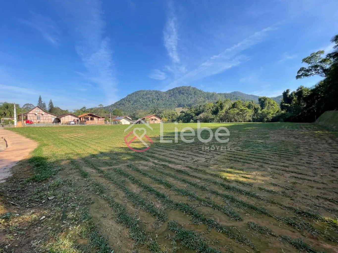 Terreno com potencial residencial, multi familiar, industrial, comercial, mini sítio e hospedagem no bairro Testo Central Alto na cidade de Pomerode com 5.143,97m. - foto 1