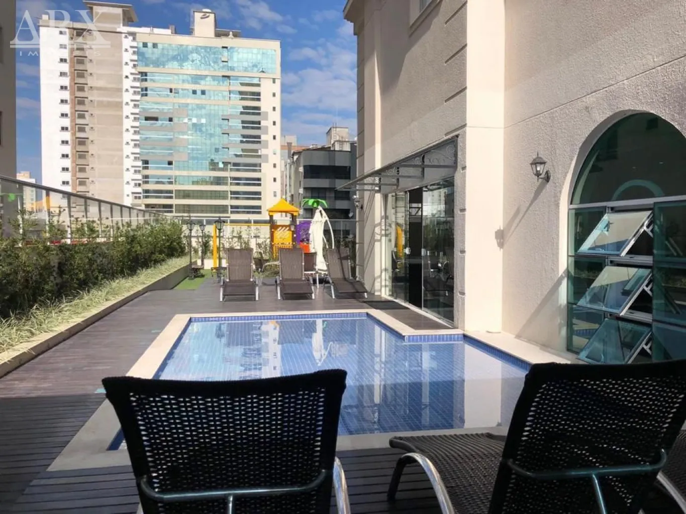 Apartamento com vista para o mar na área nobre de Meia Praia - Itapema — foto 7