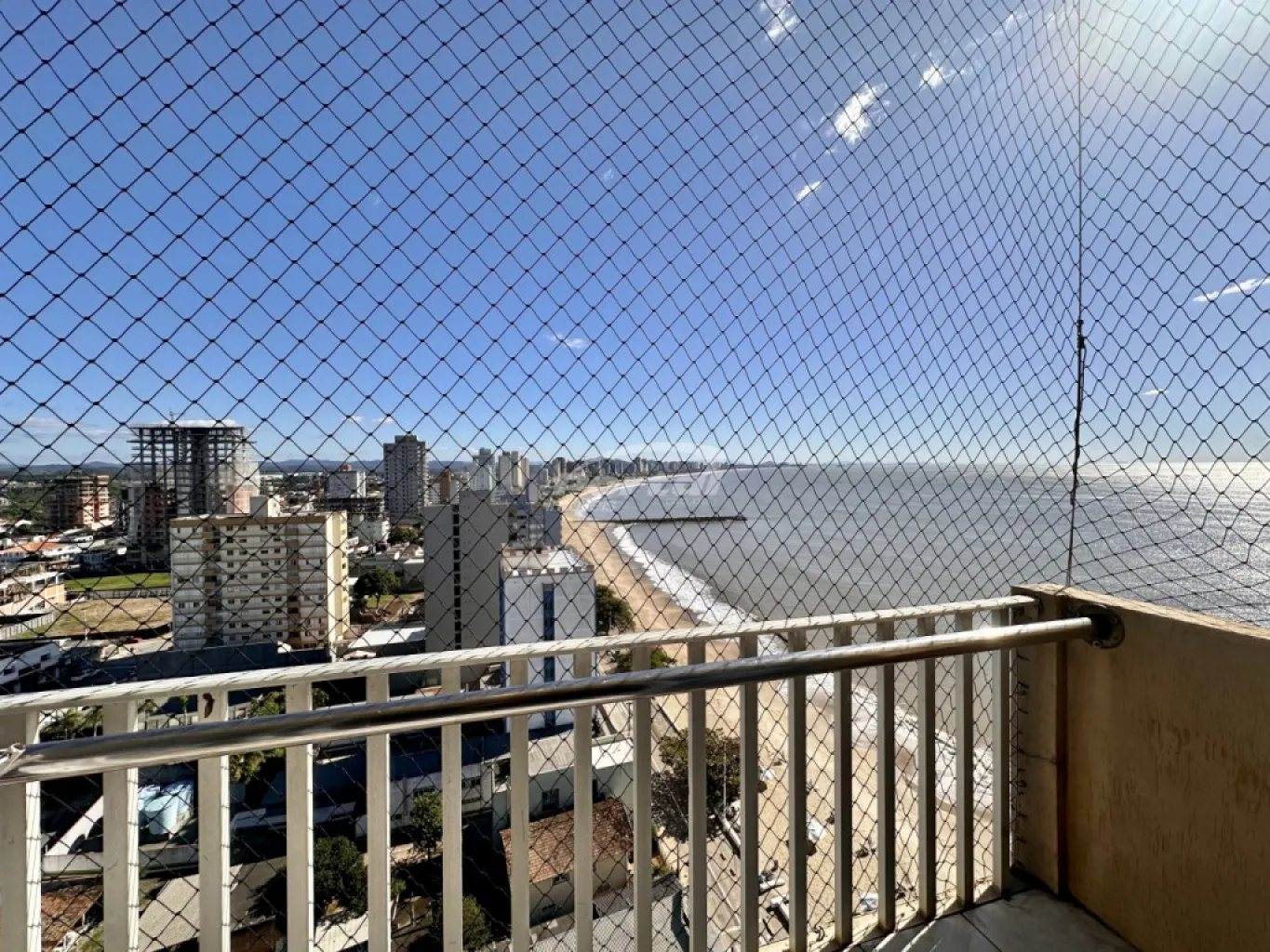 Apartamento mobiliado com 2 dormitórios, vista mar no centro de Balneário Piçarras/SC (Cód.18965) - foto 1