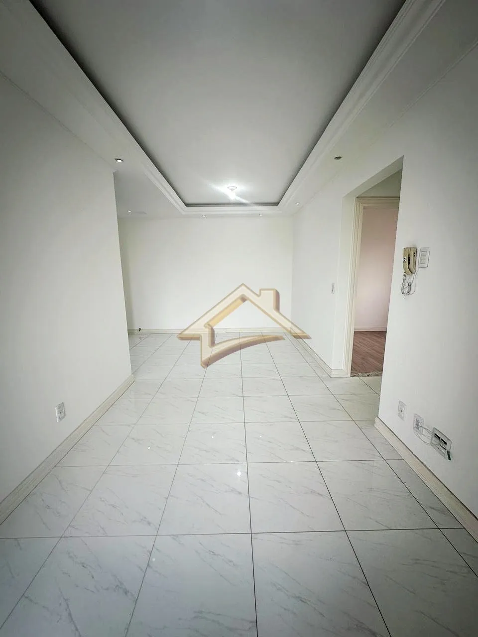 Apartamento semi-mobiliado com três dormitórios em Home Club completo! — foto 2
