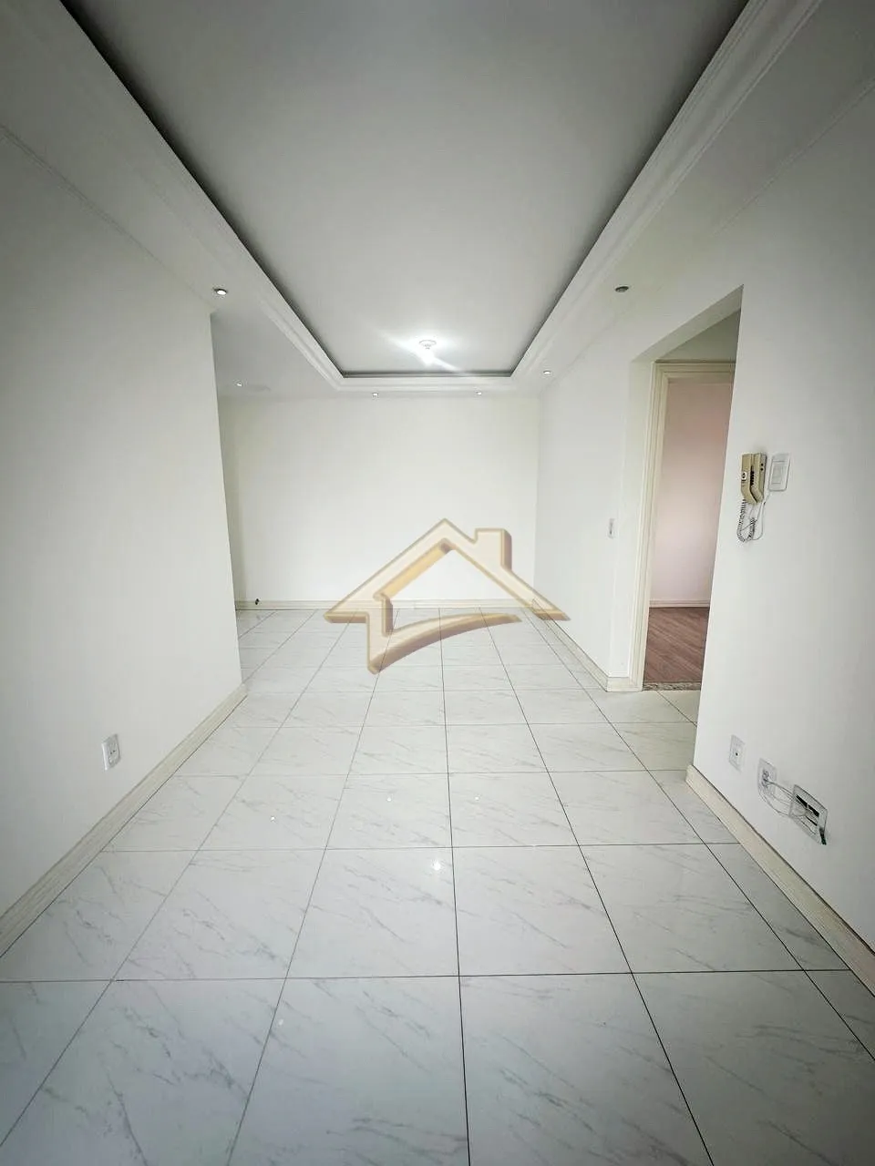 Apartamento semi-mobiliado com três dormitórios em Home Club completo! — foto 3