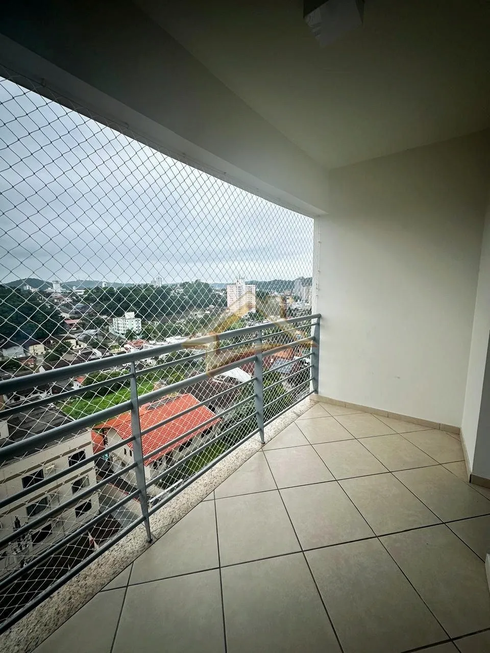 Apartamento semi-mobiliado com três dormitórios em Home Club completo! — foto 7
