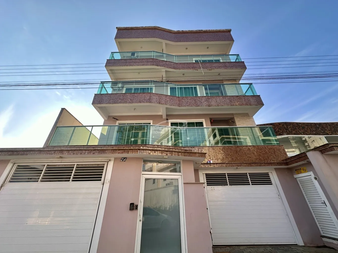 Apartamento disponível para locação no bairro Itacolomi, em Balneário Piçarras. (Cód. 19382) - foto 1
