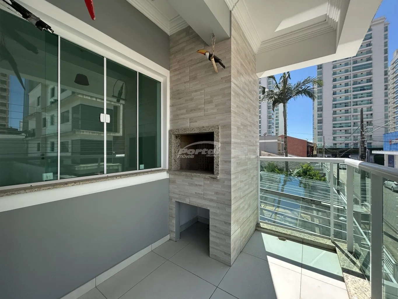 Apartamento disponível para locação no bairro Itacolomi, em Balneário Piçarras. (Cód. 19382) — foto 6