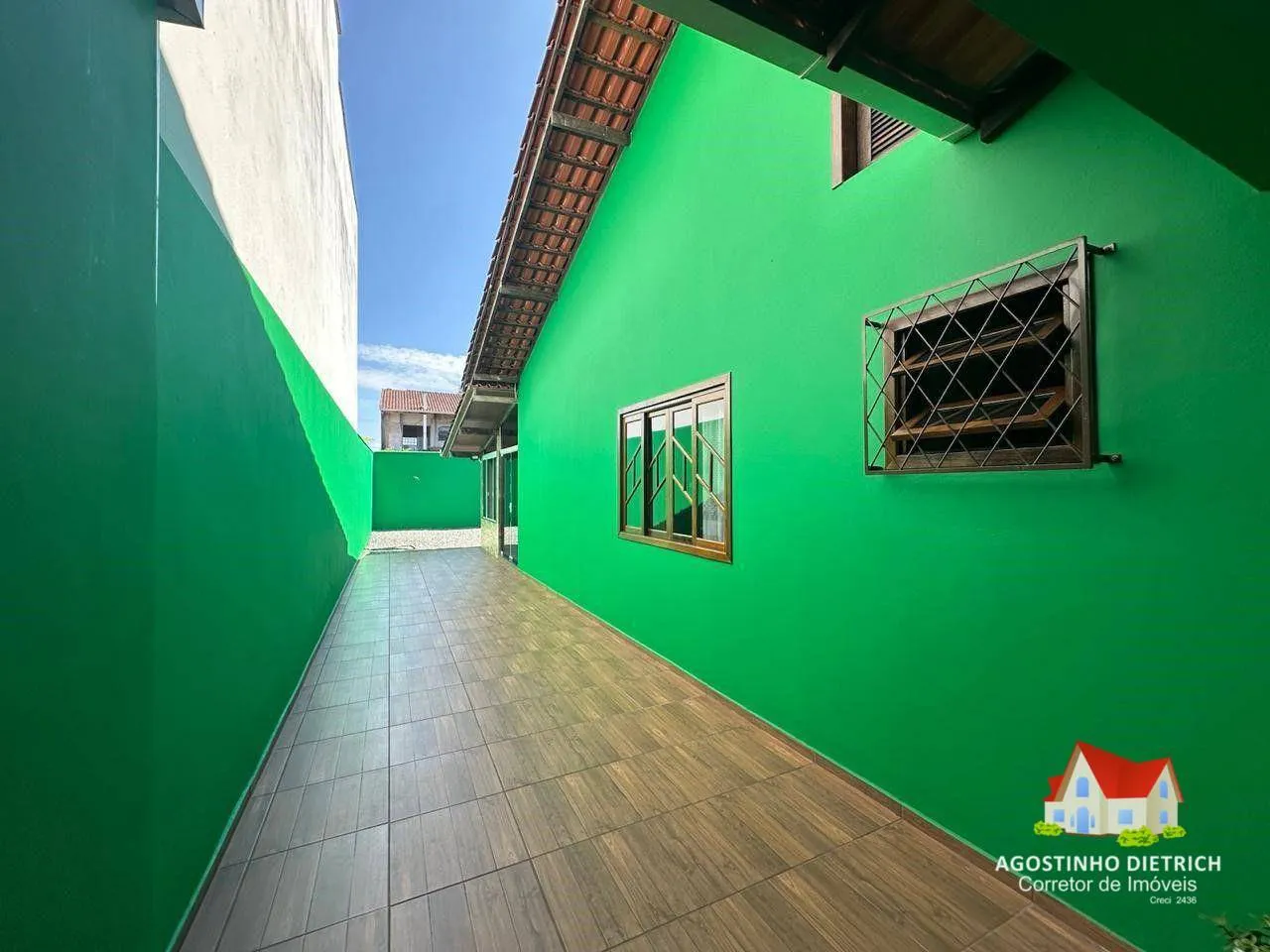 Residencia em Alvenaria C/laje C/03 Quartos C/Suite + Area de Festa + Moveis + Energia Solar No Bairro Aventureiro ! — foto 7