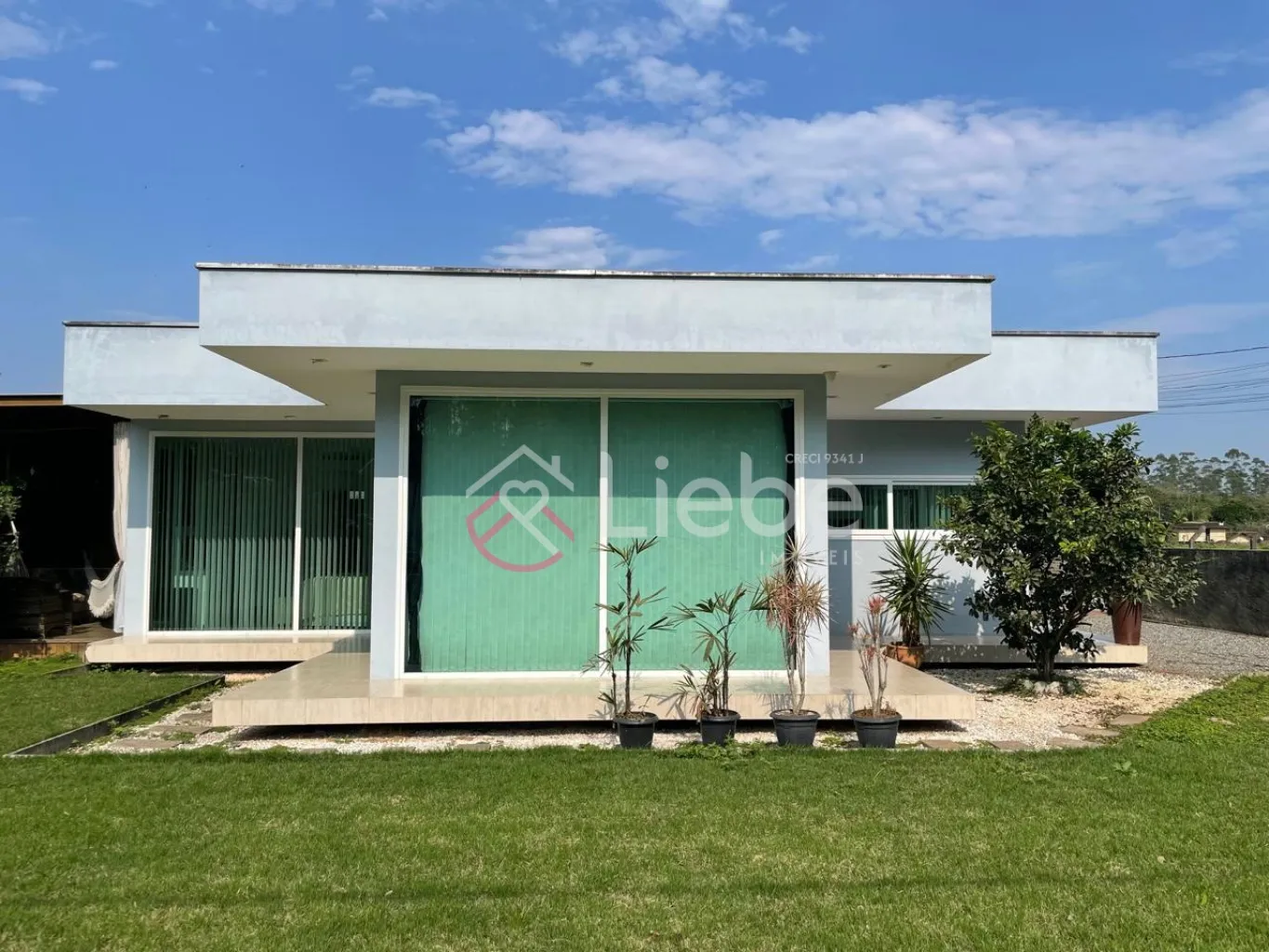 Linda casa em Testo Central na cidade de Pomerode com 97,67m de área construída num terreno de 625m. — foto 2