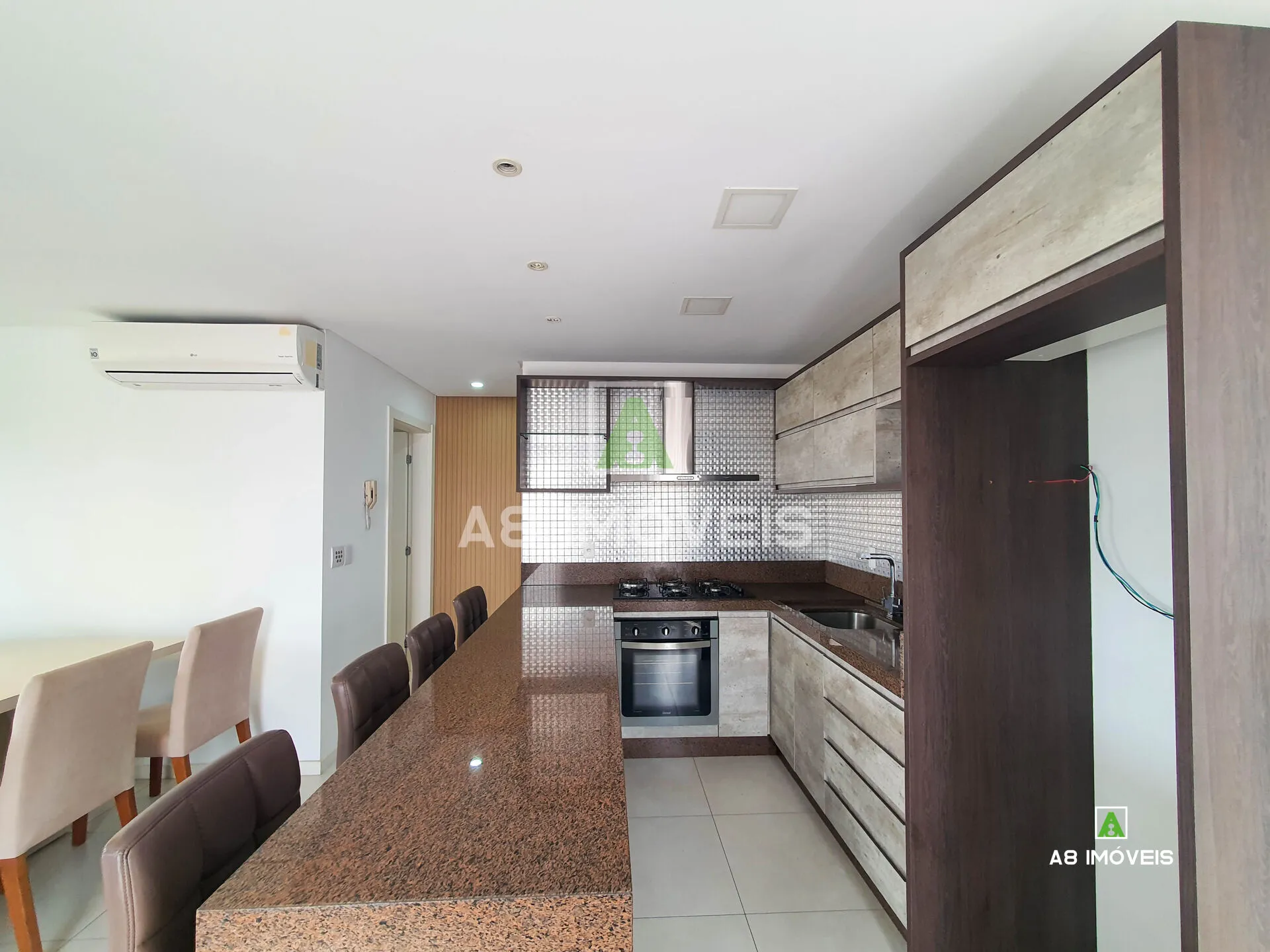 APARTAMENTO COM SUÍTE 100% MOBILIADO BAIRRO ITOUPAVA NORTE — foto 7