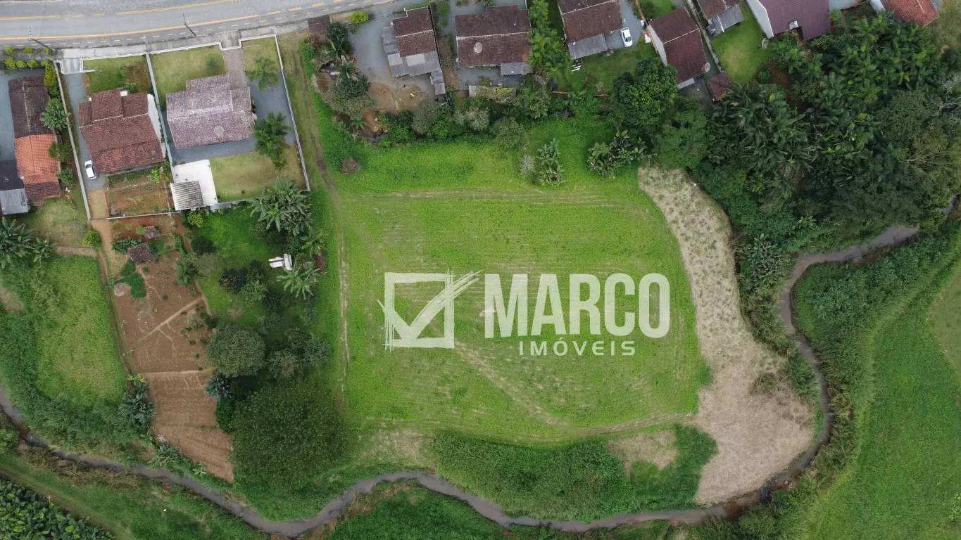 Terreno amplo e plano no bairro Wunderwald, em Pomerode - foto 1