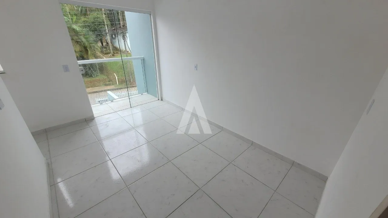 Sobrado Geminado com 2 quarto(s) à venda no bairro Floresta em Joinville, por R$ 350.000.00. — foto 5