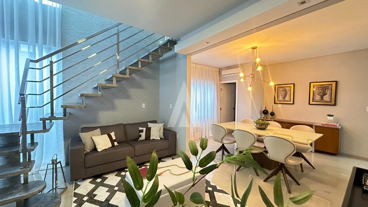 Sobrado com 1 suíte(s) mais 2 quarto(s) à venda no bairro Boa Vista em Joinville, por R$ 1.499.000.00. - foto 1