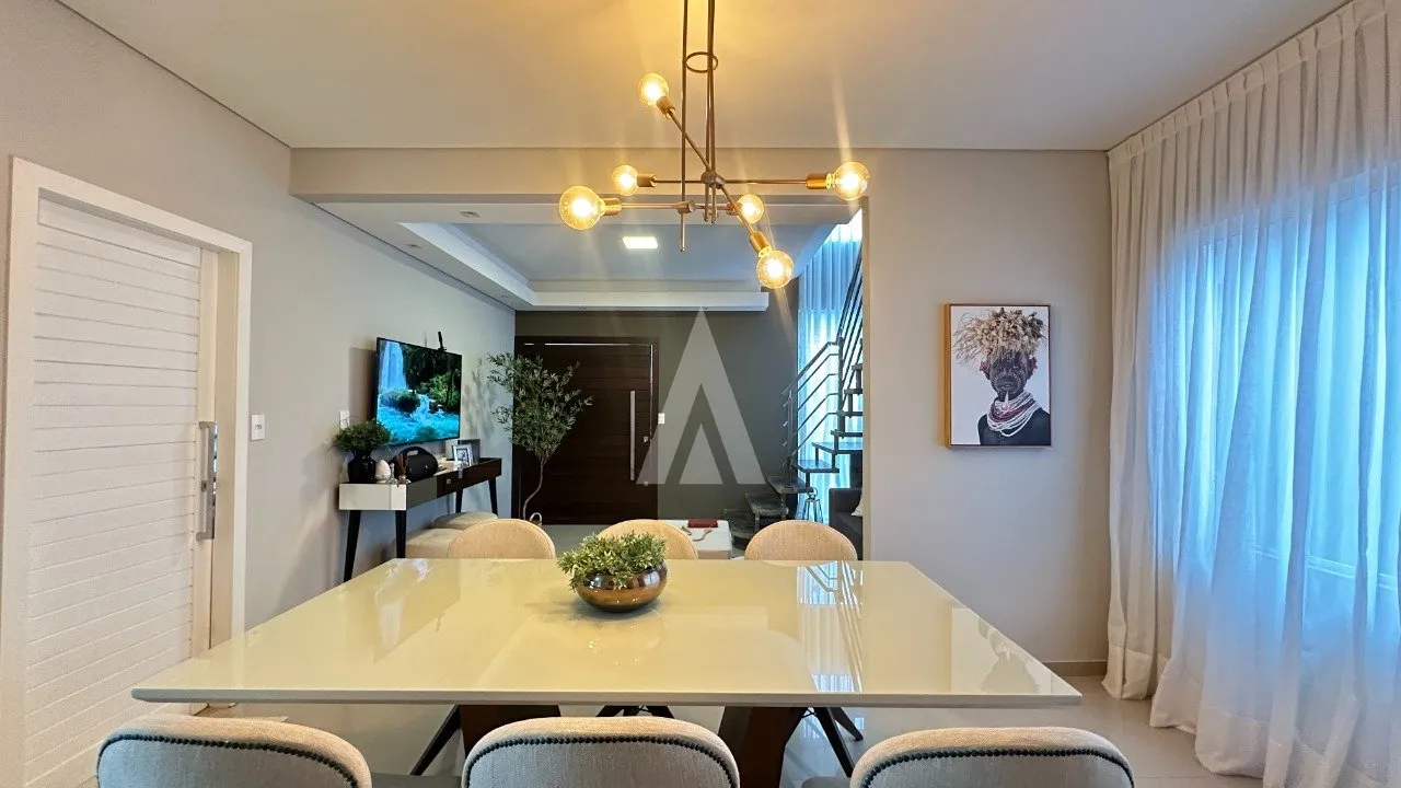 Sobrado com 1 suíte(s) mais 2 quarto(s) à venda no bairro Boa Vista em Joinville, por R$ 1.499.000.00. — foto 4