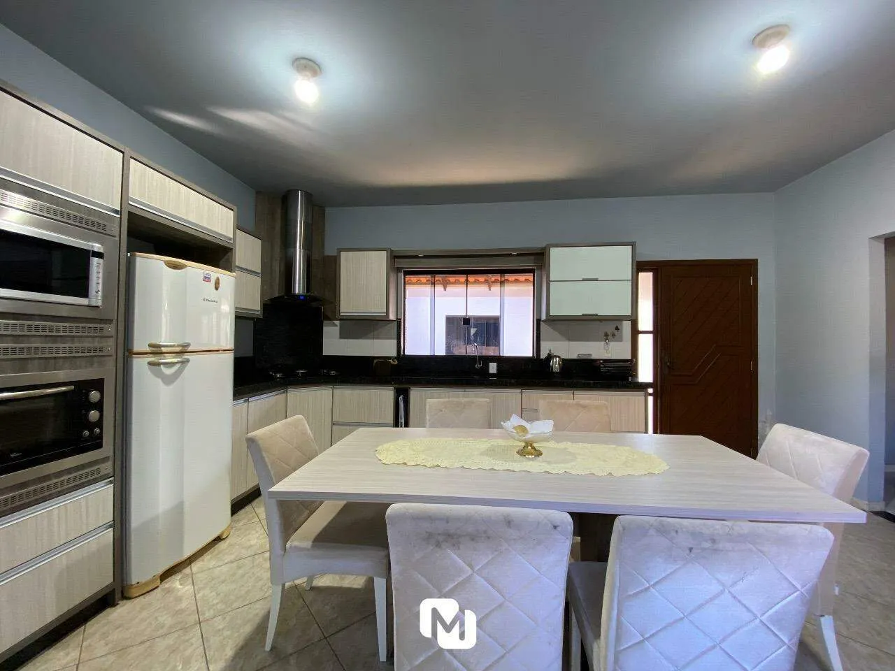 Casa · à venda · 3 quartos · 360m² · Velha Central, Blumenau