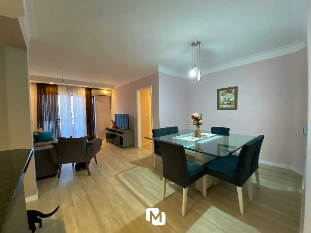 Belíssimo apartamento semi mobiliado com 3 dormitórios, sendo 1 suíte, próximo a Cooper Omino! Confira! — foto 5