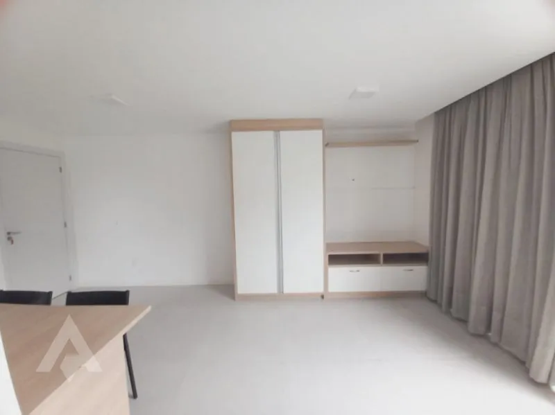 Lindo loft mobiliado à venda, no Centro de Blumenau!! — foto 5