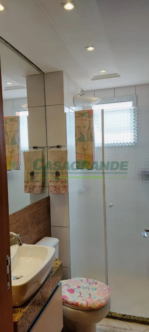 Apartamento semi mobiliado em condomínio Clube no bairro Água Verde!!! — foto 7