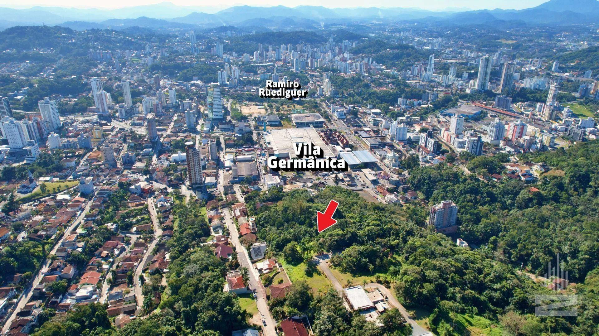 Espetacular Terreno às Venda em Condomínio Fechado com 1390m e Vista Incrível no bairro Velha em Blumenau — foto 4