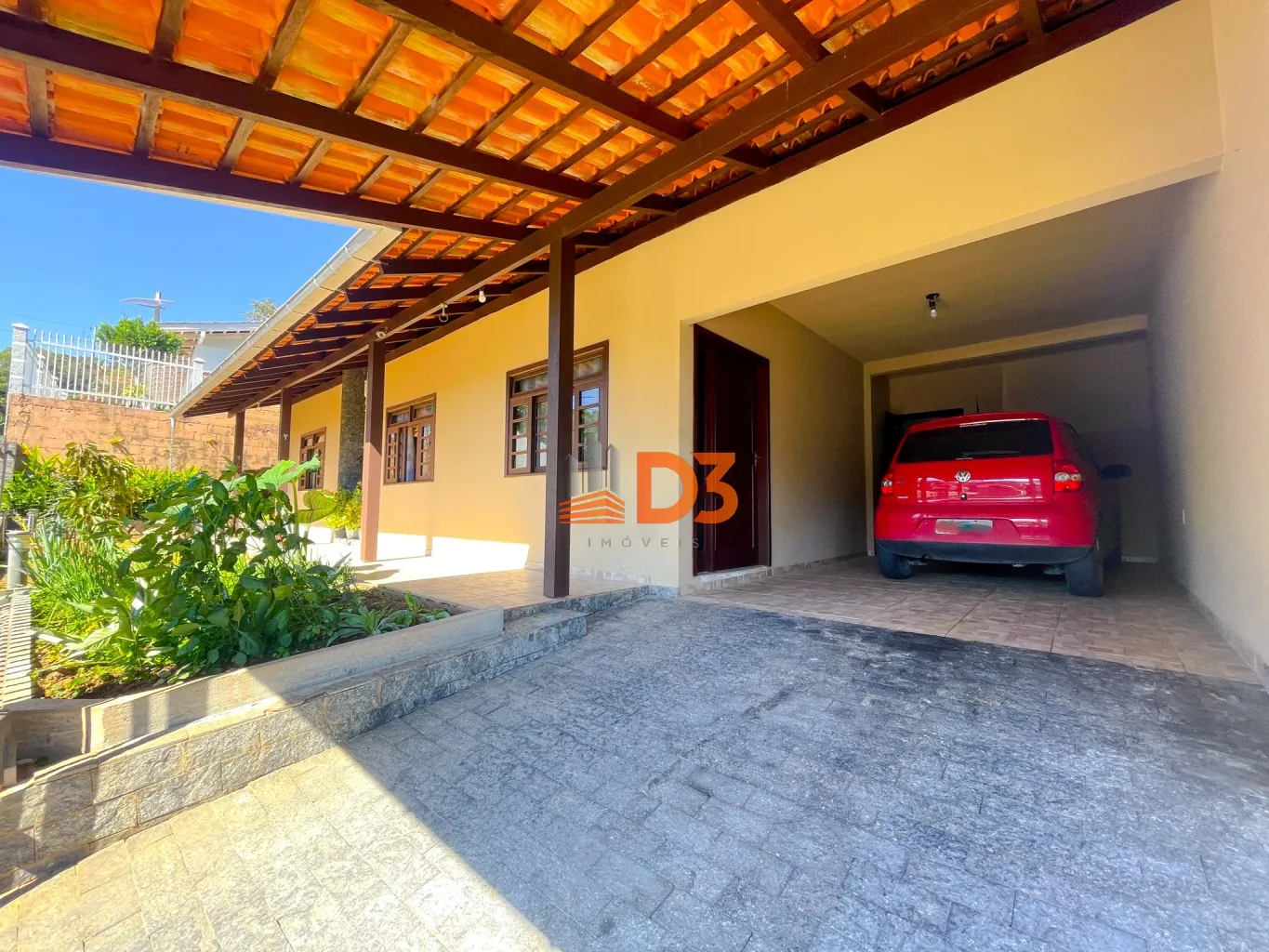 Linda casa com 3 dormitórios no coração do Garcia — foto 2