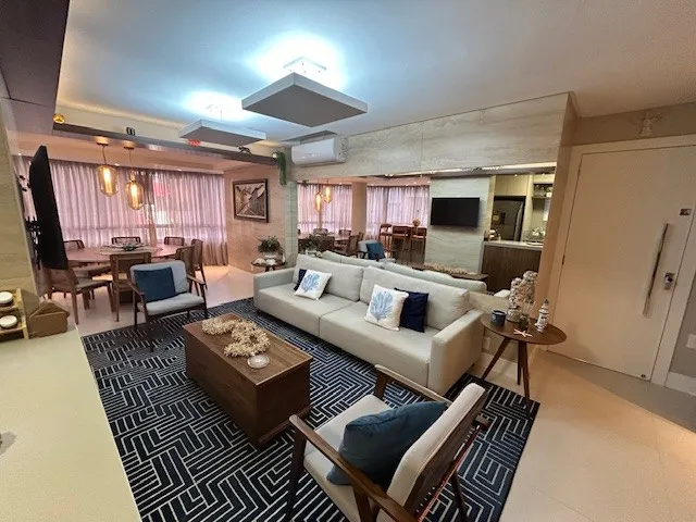 APARTAMENTO MOBILIADO, QUADRA MAR, COM TRÊS SUÍTES - BALNEÁRIO CAMBORIÚ - foto 1