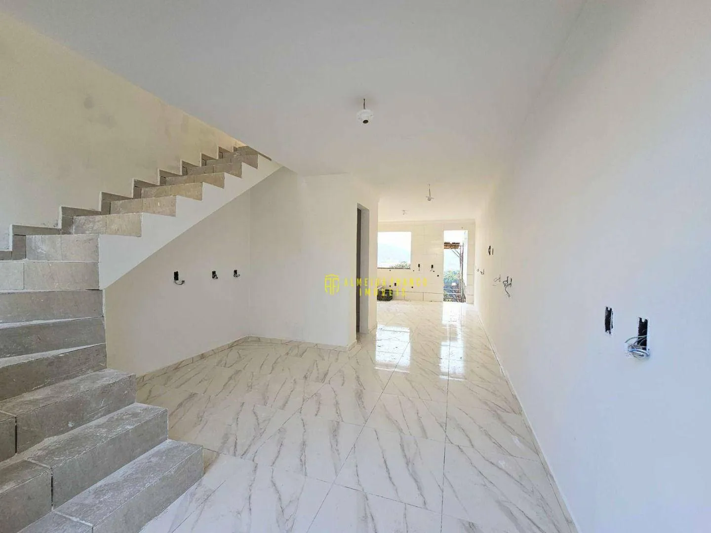 obrado com um enorme quintal localizado no bairro Itoupava Central em Blumenau!!! — foto 2