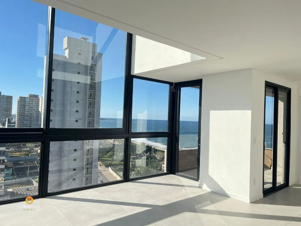 Apartamento vista mar, com 03 suítes, 02 vagas no Itacolomi, Balneário Piçarras - foto 1