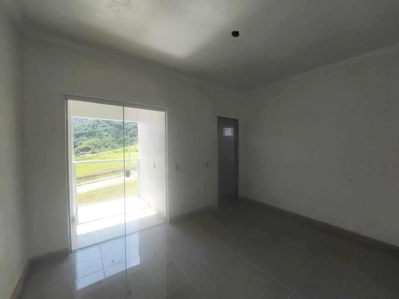 Sobrado com duas suítes no Bairro Santa Terezinha — foto 4