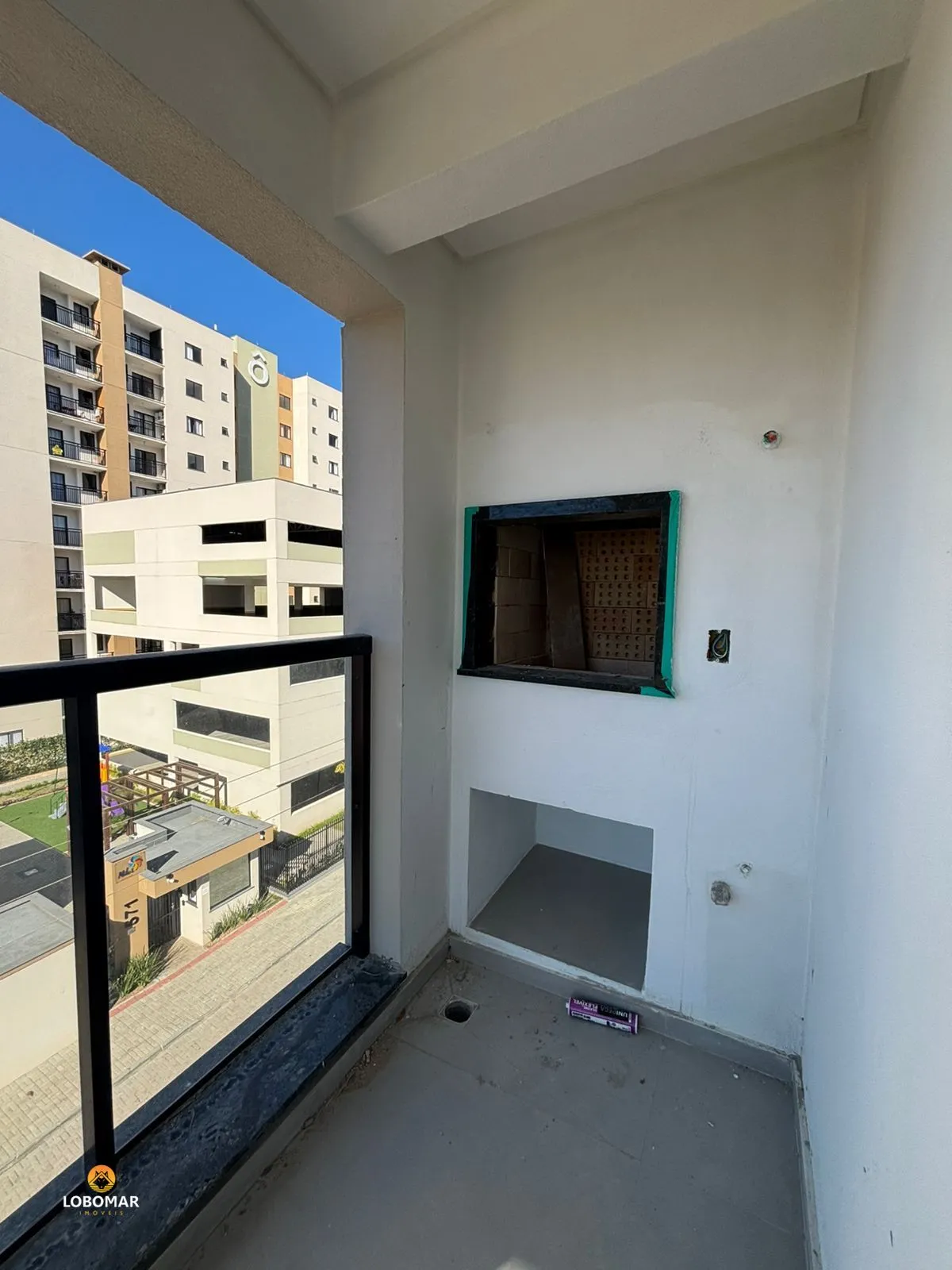 Apartamento, 450 metros da praia, 3 dormitórios, sendo 1 suíte + 2 demi-suítes à — foto 6