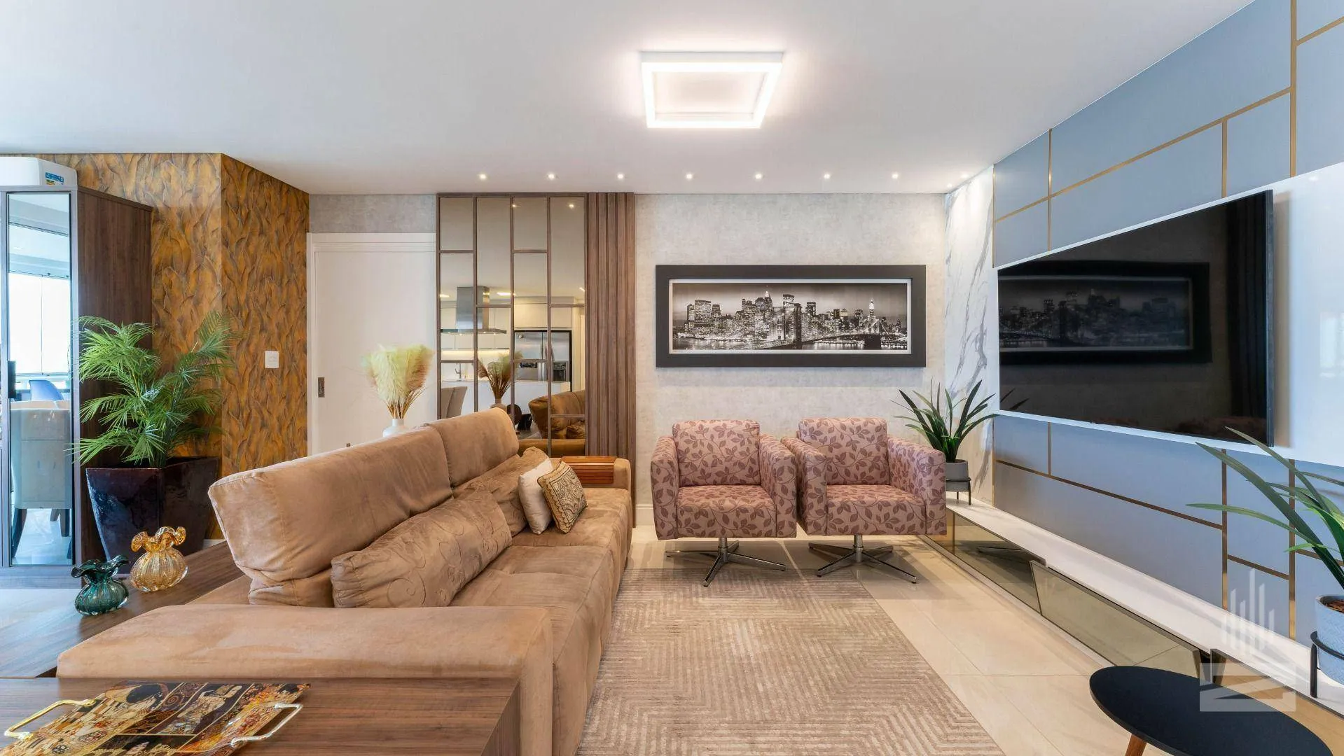 Apartamento de Alto Padrão à Venda com 3 Suítes e Finamente Mobiliado no bairro Vila Nova em Blumenau - foto 1