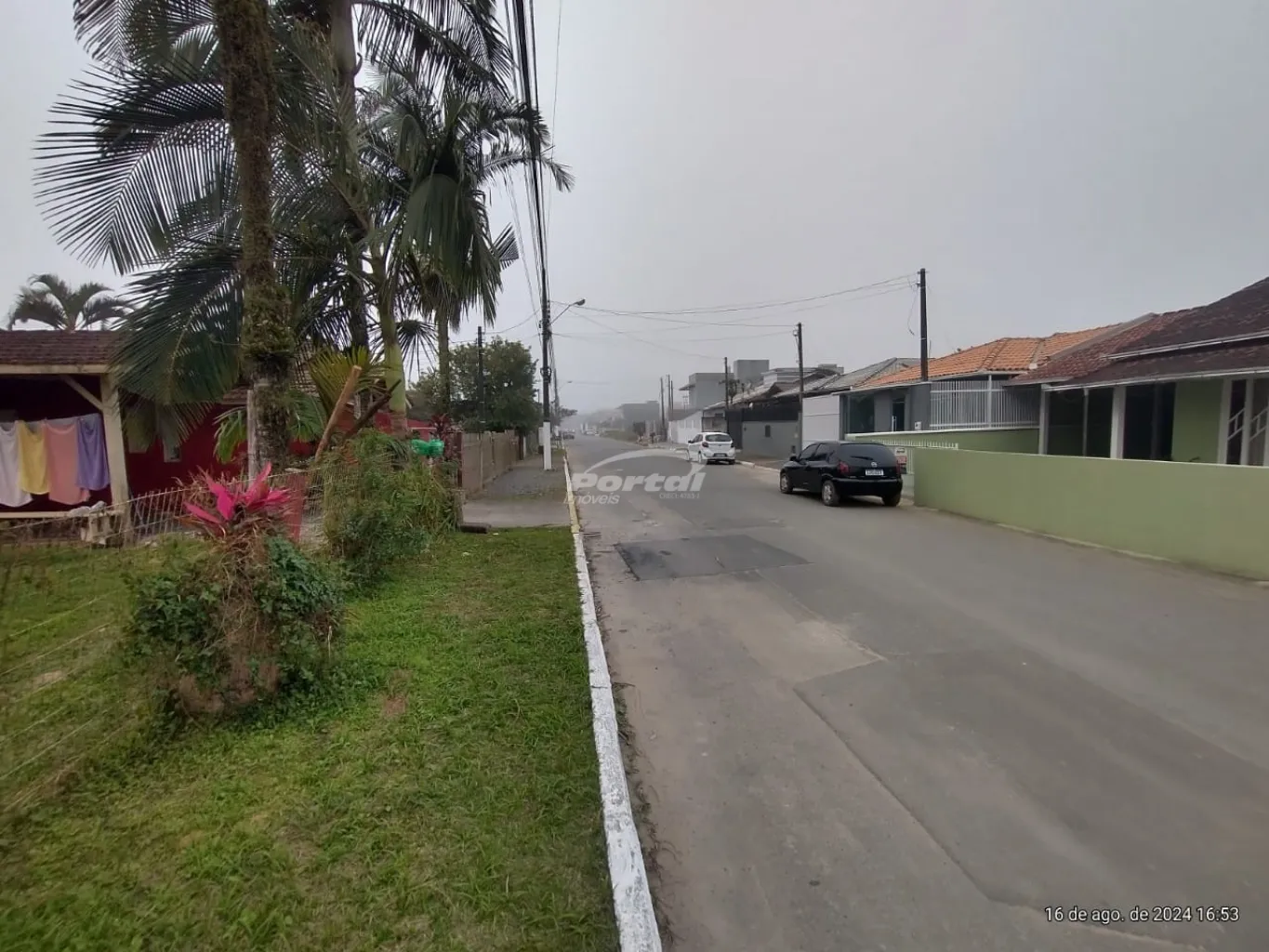 Casa térrea, 3 Dormitórios 2 Banheiros 4 Vagas Garagem Coberta 1 Sala de TV 1 Cozinha1 Área de serviço — foto 6