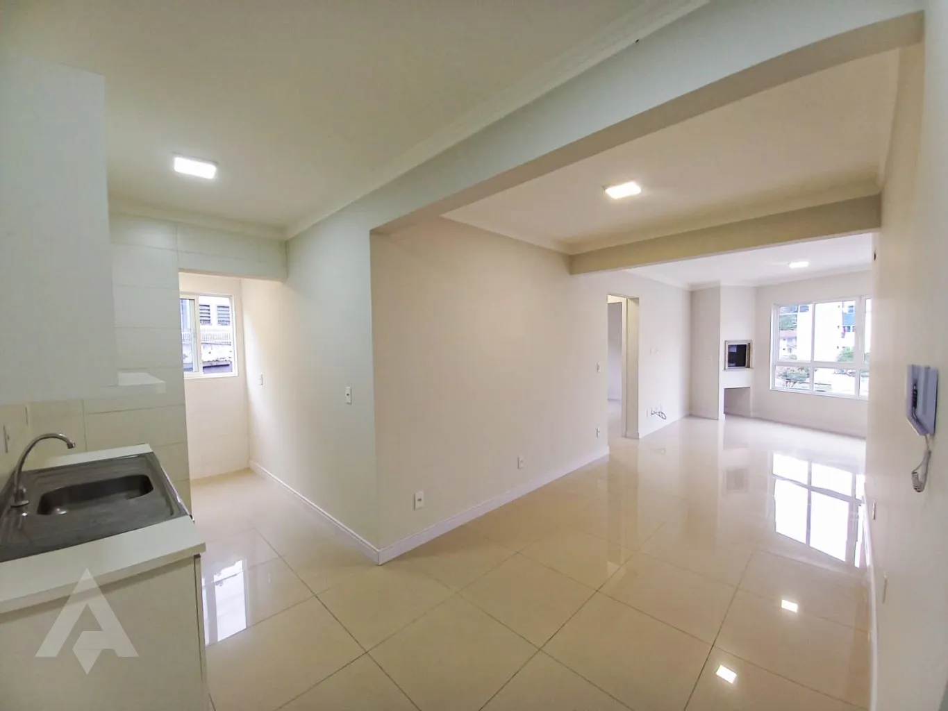 Apartamento com 2 dormitórios à venda por R$ 375.000,00 - Bairro Garcia - Blumenau/SC - foto 1