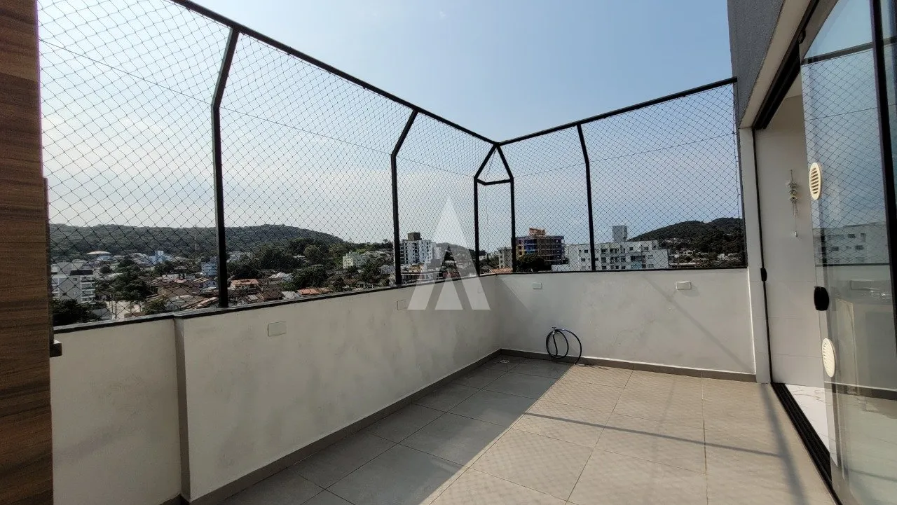 Cobertura com 3 suíte(s) à venda no bairro Saguaçu em JOINVILLE, por R$ 1.050.000.00. — foto 3