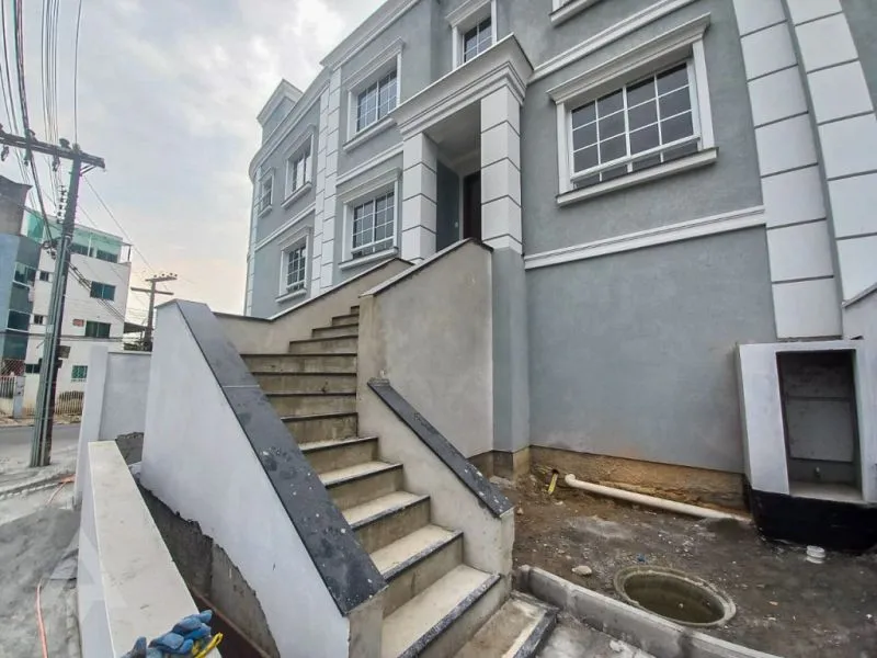 Casa com 2 suítes no bairro Garcia. — foto 3