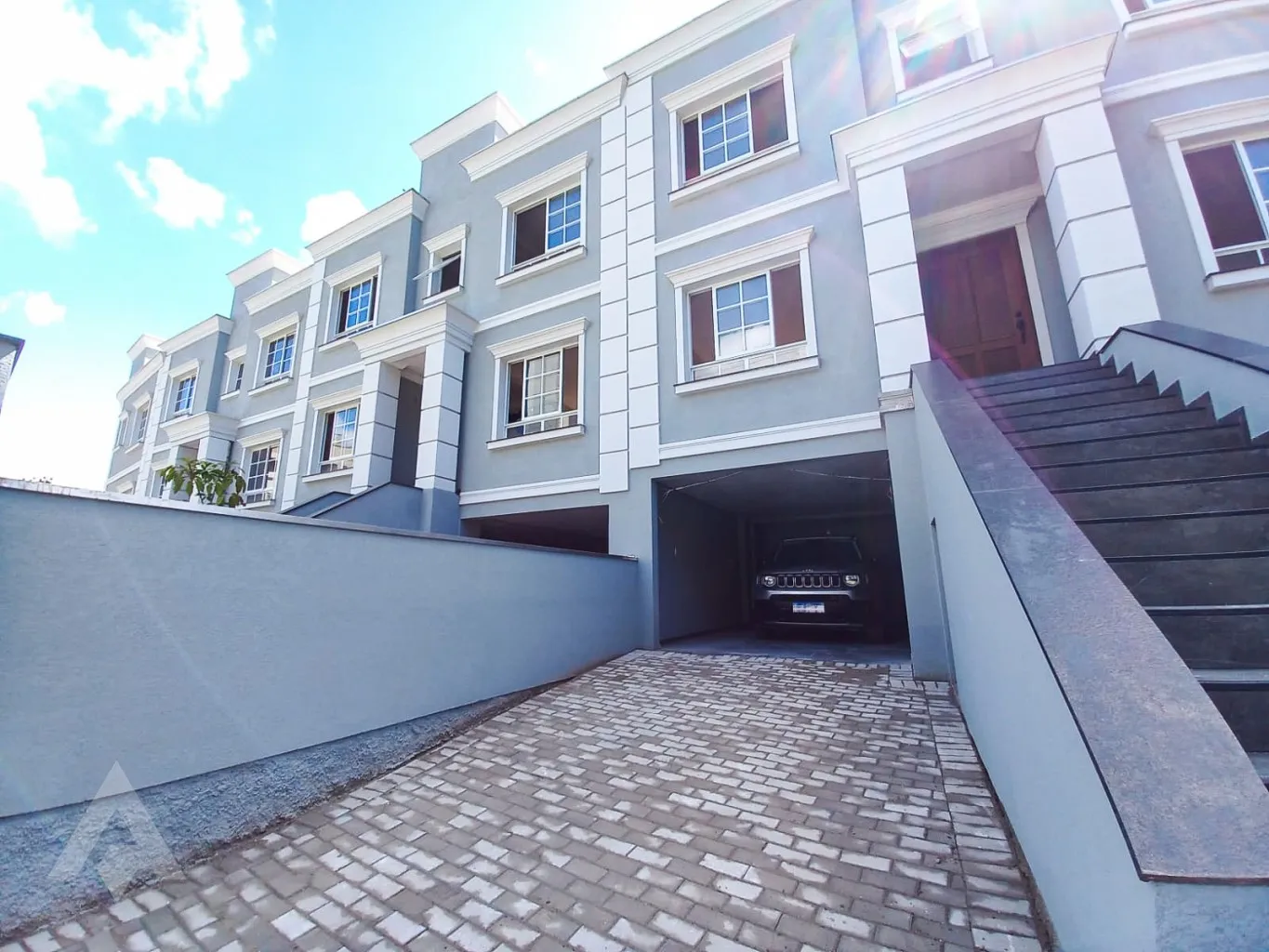 Casa com 2 suítes no bairro Garcia. - foto 1