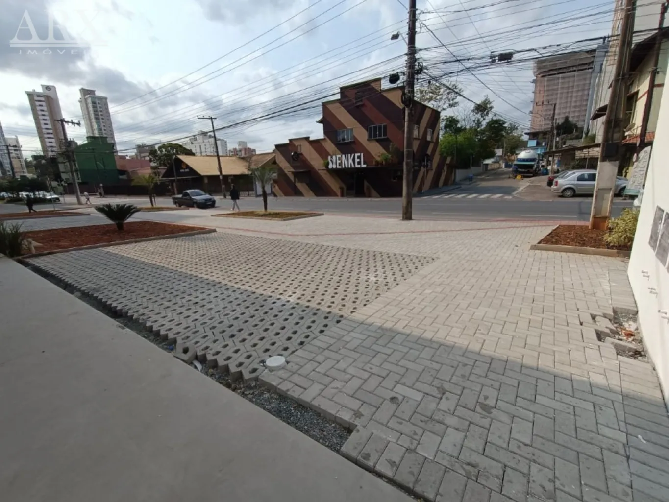 Aluga-se loja térrea / sala comercial - com excelente localização! — foto 4