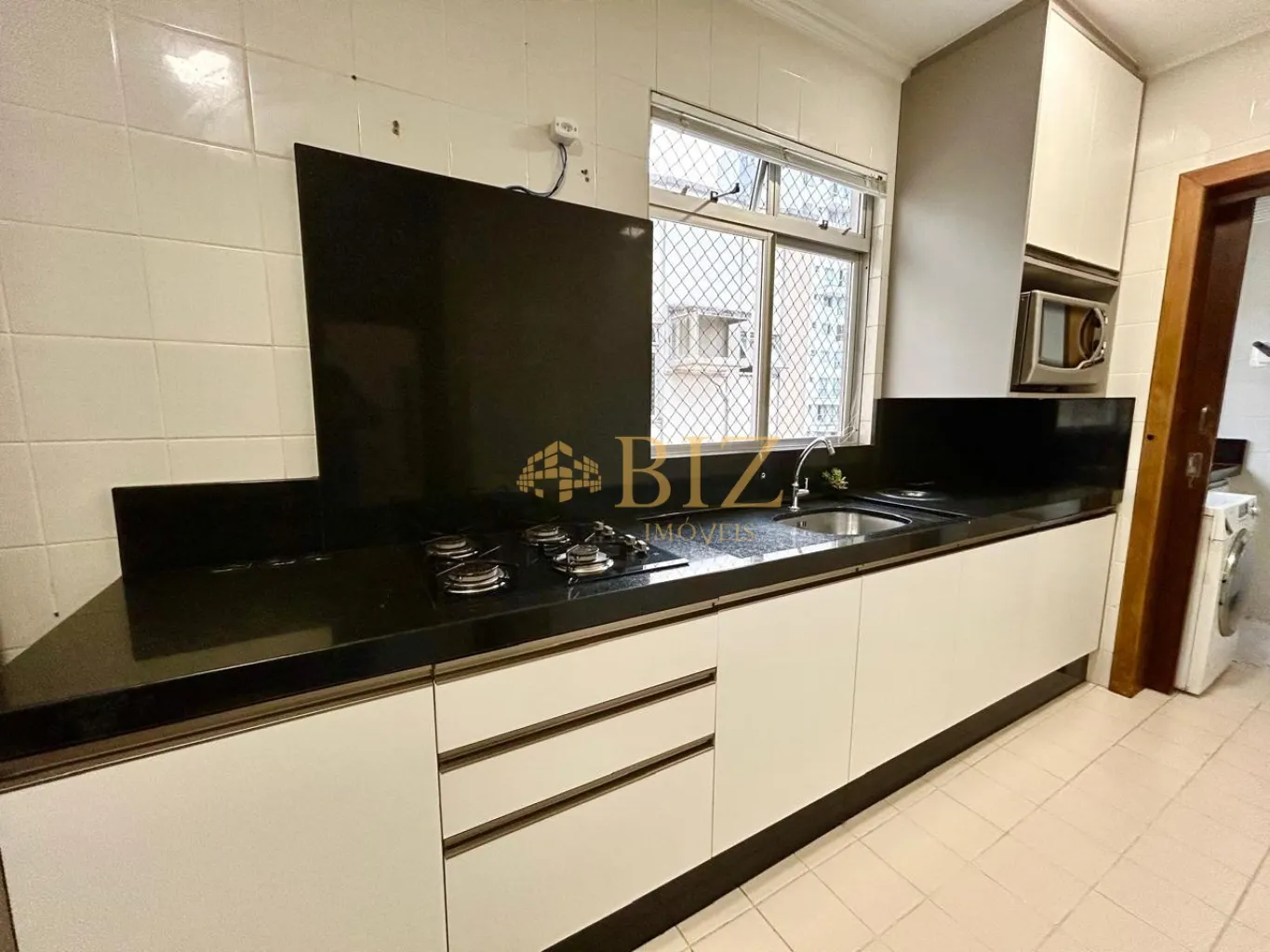 Amplo apartamento mobiliado com 81m de área privativa, em condomínio com piscina, no Bairro Fortaleza! — foto 5