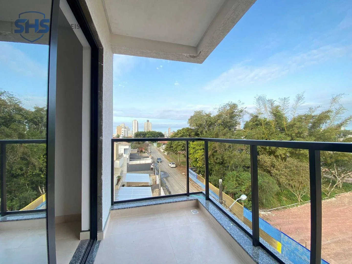 Apartamento à venda por R$ 570.000 - Itacolomi - Balneário Piçarras/SC - foto 1