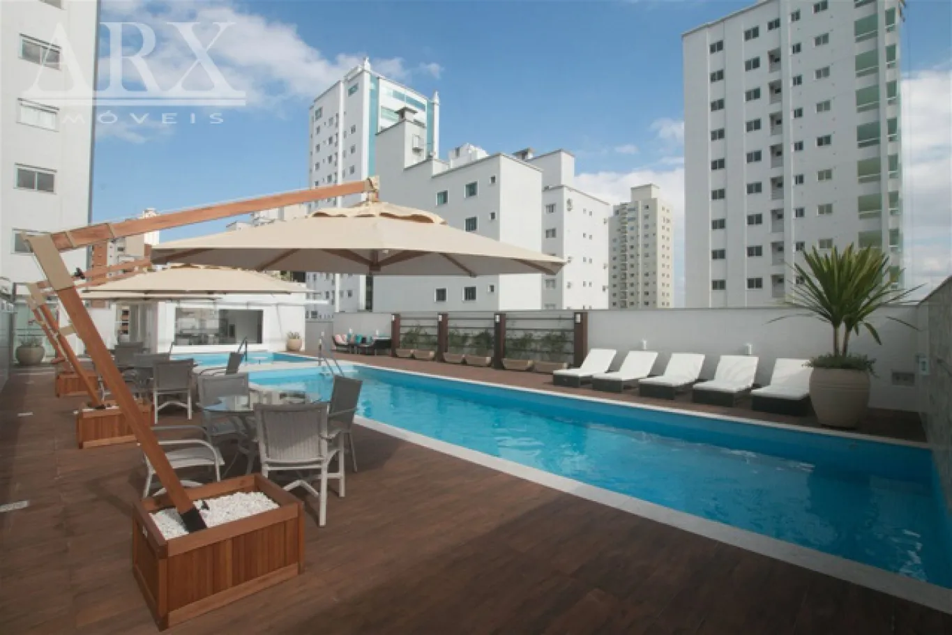 Apartamento mobiliado no Edifício Sistina Tower, no centro de Balneário Camboriú. — foto 3
