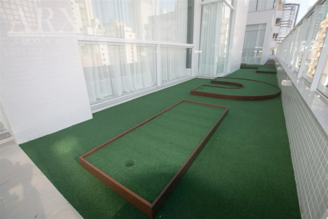 Apartamento mobiliado no Edifício Sistina Tower, no centro de Balneário Camboriú. — foto 7