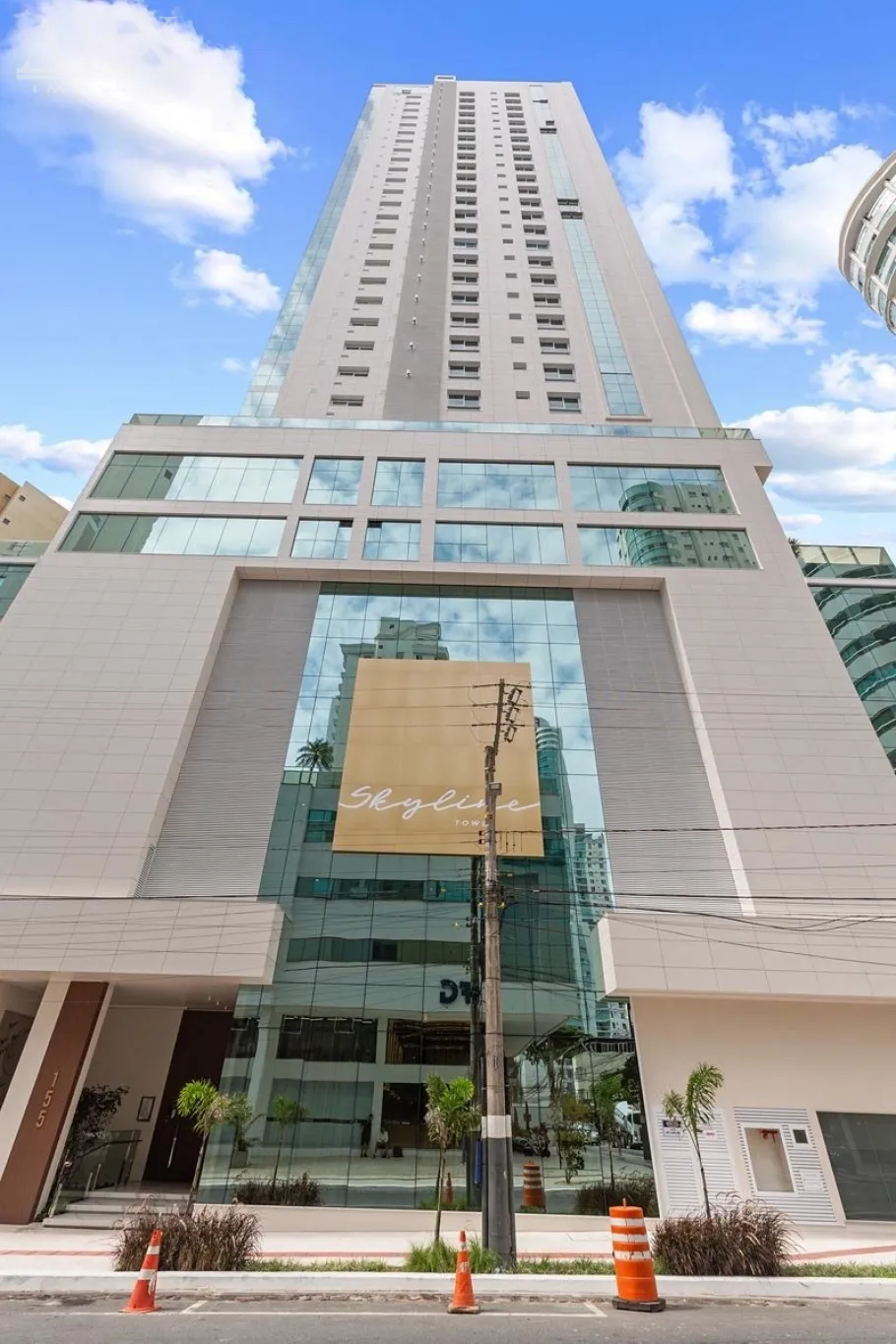 Apartamento na barra norte, quadra mar, em Balneário Camboriú - foto 1